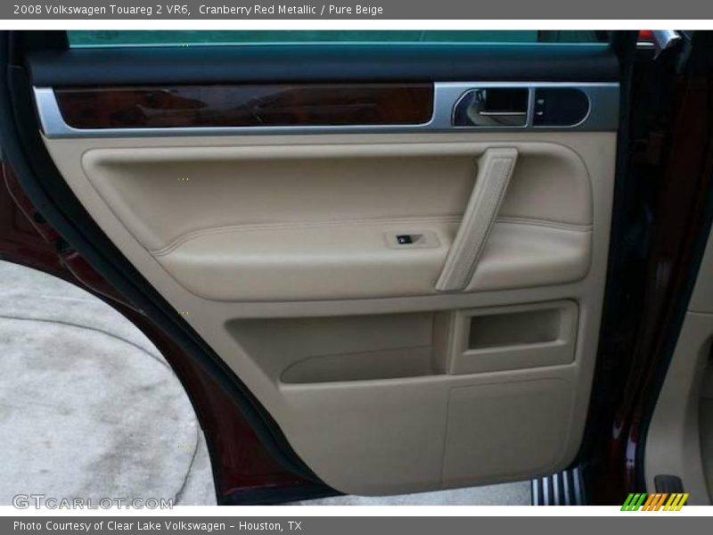 Cranberry Red Metallic / Pure Beige 2008 Volkswagen Touareg 2 VR6