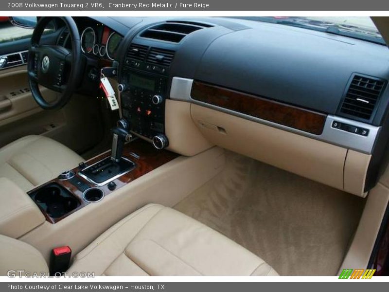 Cranberry Red Metallic / Pure Beige 2008 Volkswagen Touareg 2 VR6