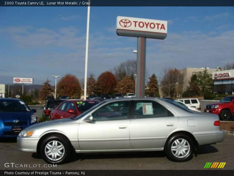 Lunar Mist Metallic / Gray 2000 Toyota Camry LE