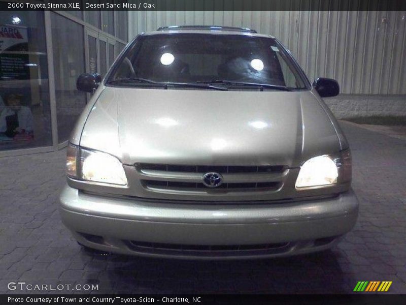 Desert Sand Mica / Oak 2000 Toyota Sienna XLE