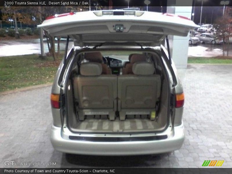 Desert Sand Mica / Oak 2000 Toyota Sienna XLE