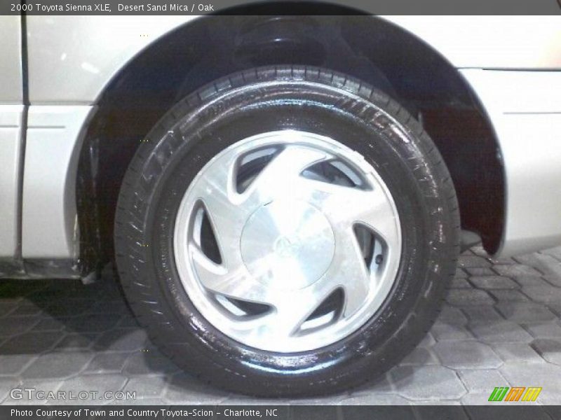 Desert Sand Mica / Oak 2000 Toyota Sienna XLE