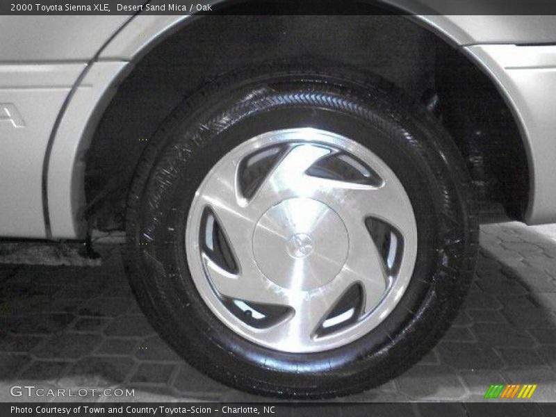 Desert Sand Mica / Oak 2000 Toyota Sienna XLE