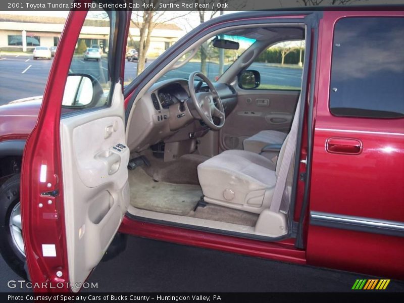 Sunfire Red Pearl / Oak 2001 Toyota Tundra SR5 TRD Extended Cab 4x4