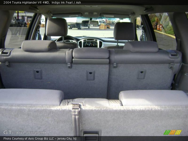 Indigo Ink Pearl / Ash 2004 Toyota Highlander V6 4WD