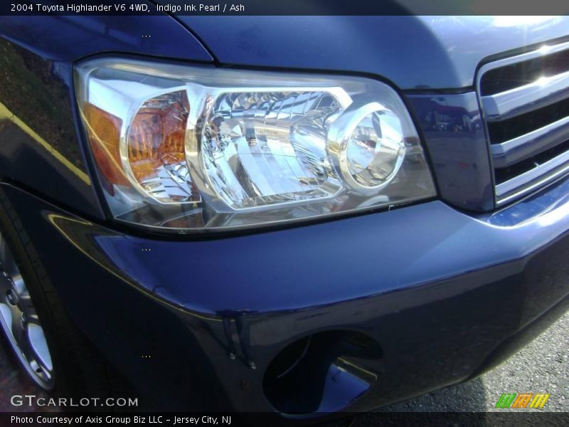 Indigo Ink Pearl / Ash 2004 Toyota Highlander V6 4WD