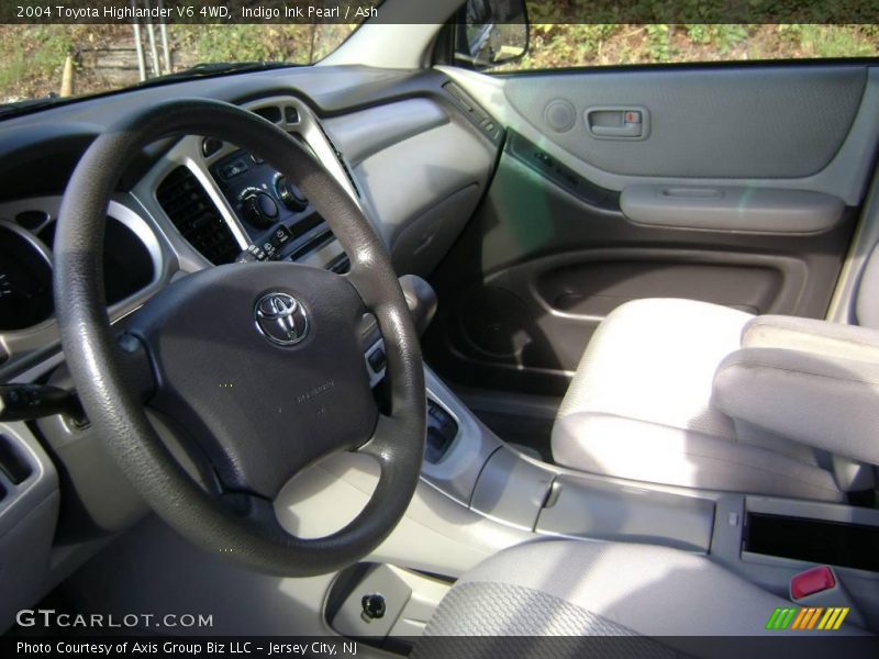 Indigo Ink Pearl / Ash 2004 Toyota Highlander V6 4WD