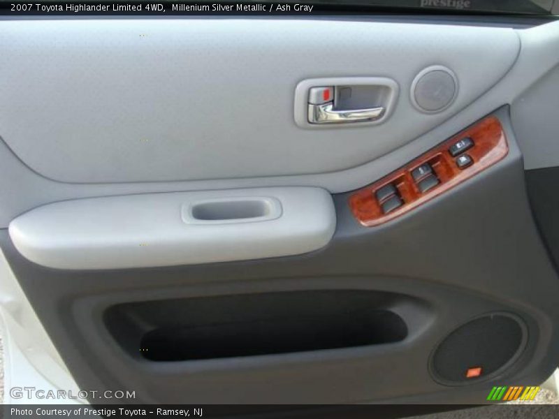 Millenium Silver Metallic / Ash Gray 2007 Toyota Highlander Limited 4WD