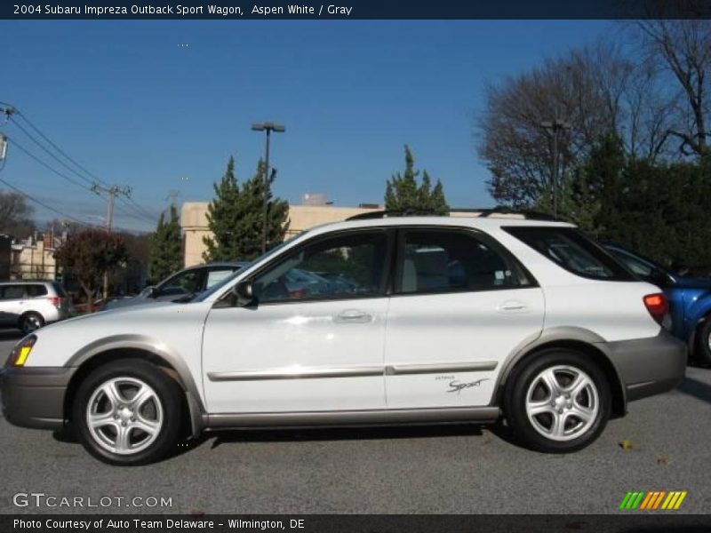 Aspen White / Gray 2004 Subaru Impreza Outback Sport Wagon