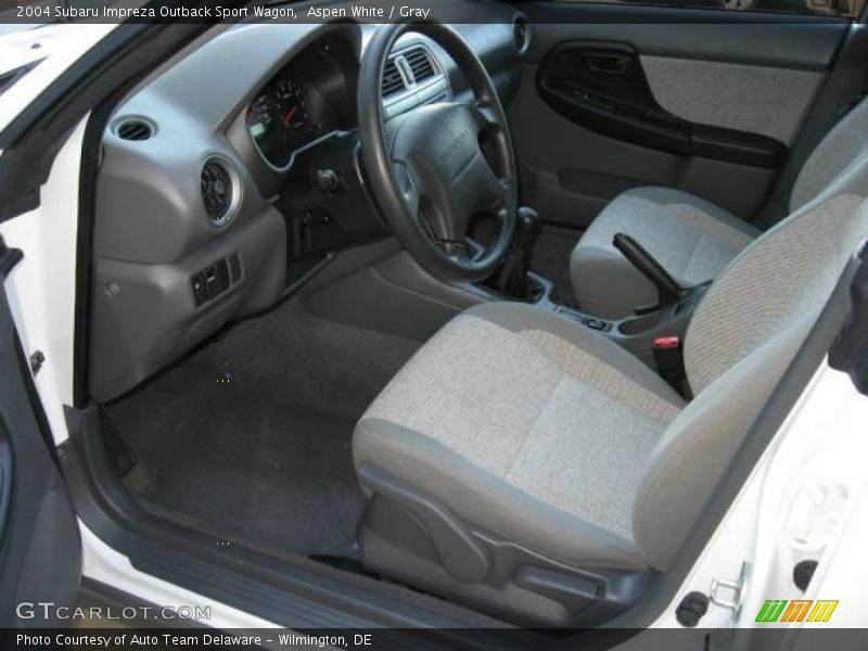Aspen White / Gray 2004 Subaru Impreza Outback Sport Wagon