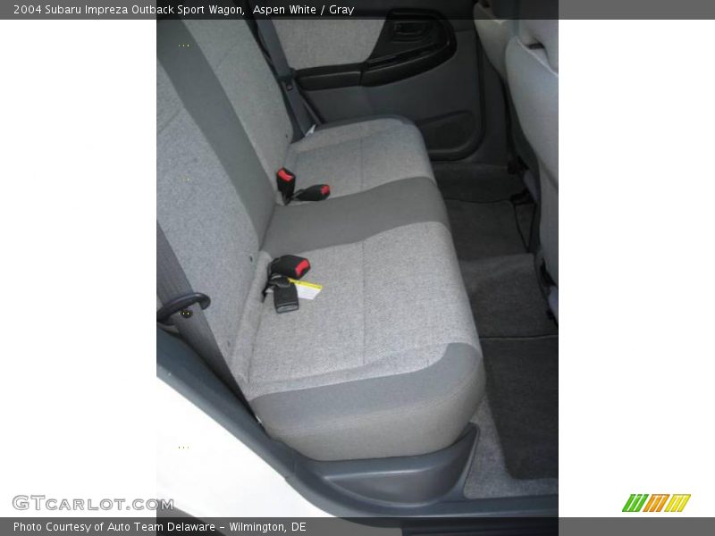 Aspen White / Gray 2004 Subaru Impreza Outback Sport Wagon