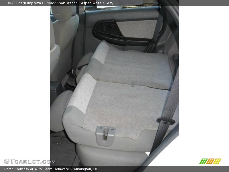 Aspen White / Gray 2004 Subaru Impreza Outback Sport Wagon
