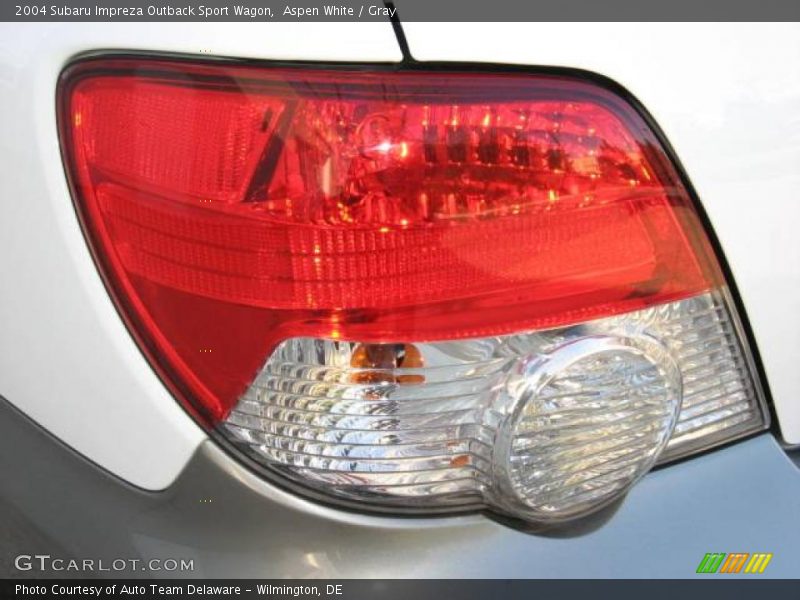 Aspen White / Gray 2004 Subaru Impreza Outback Sport Wagon