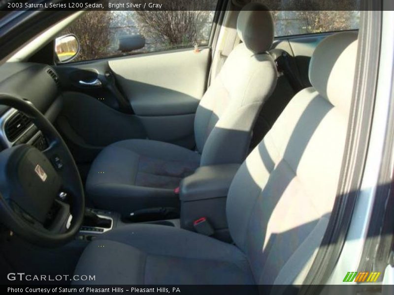 Bright Silver / Gray 2003 Saturn L Series L200 Sedan