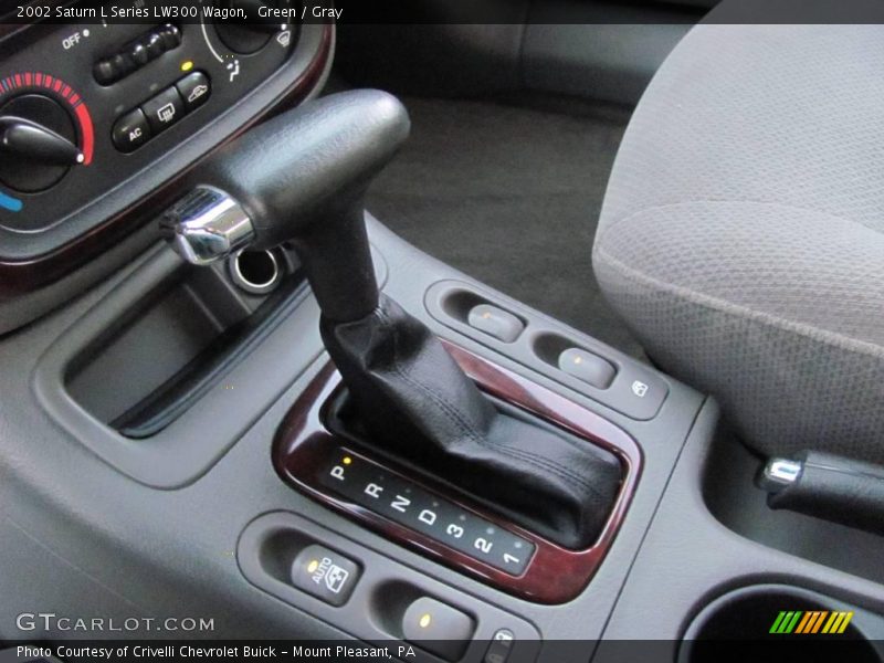 Green / Gray 2002 Saturn L Series LW300 Wagon