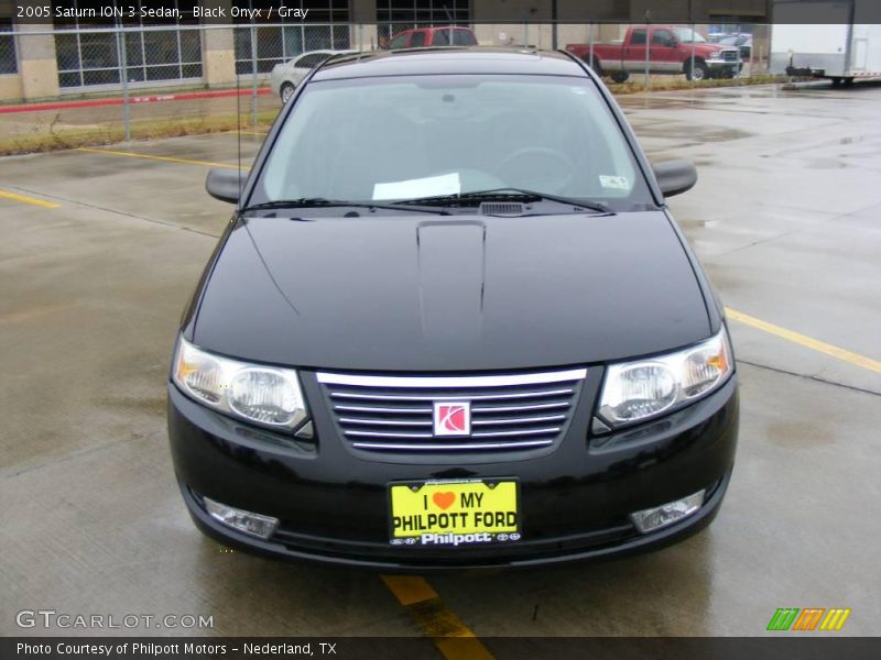 Black Onyx / Gray 2005 Saturn ION 3 Sedan