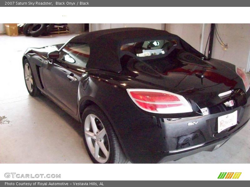 Black Onyx / Black 2007 Saturn Sky Roadster