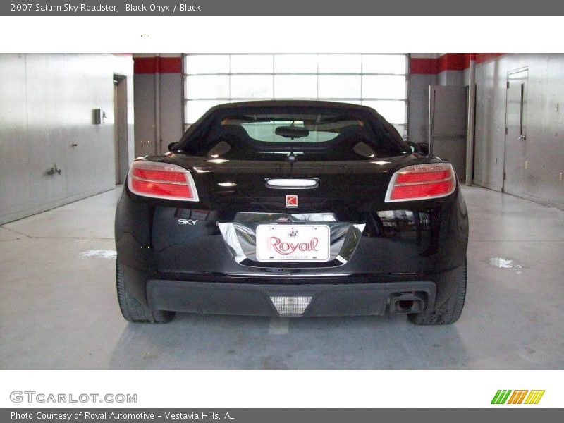 Black Onyx / Black 2007 Saturn Sky Roadster
