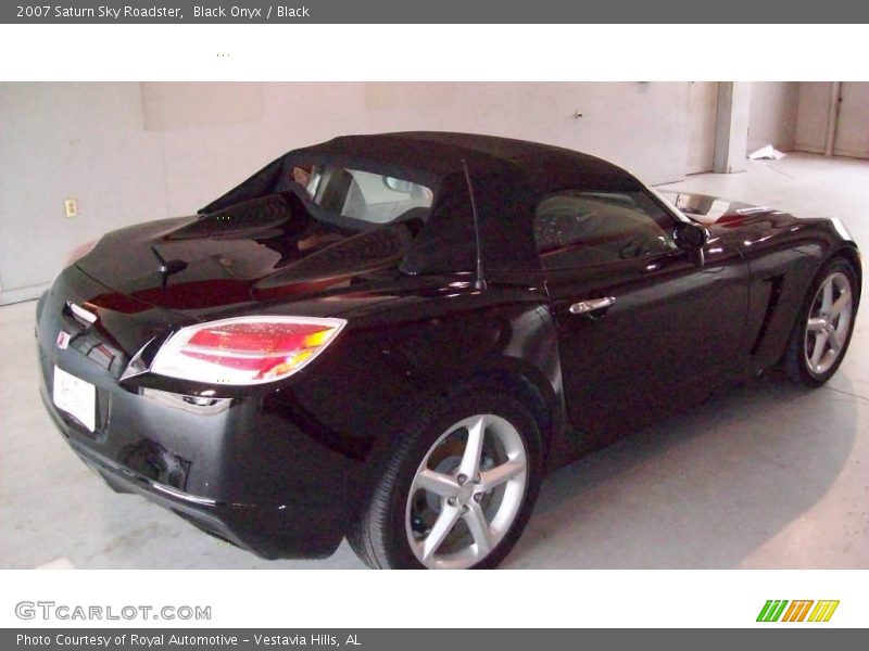 Black Onyx / Black 2007 Saturn Sky Roadster