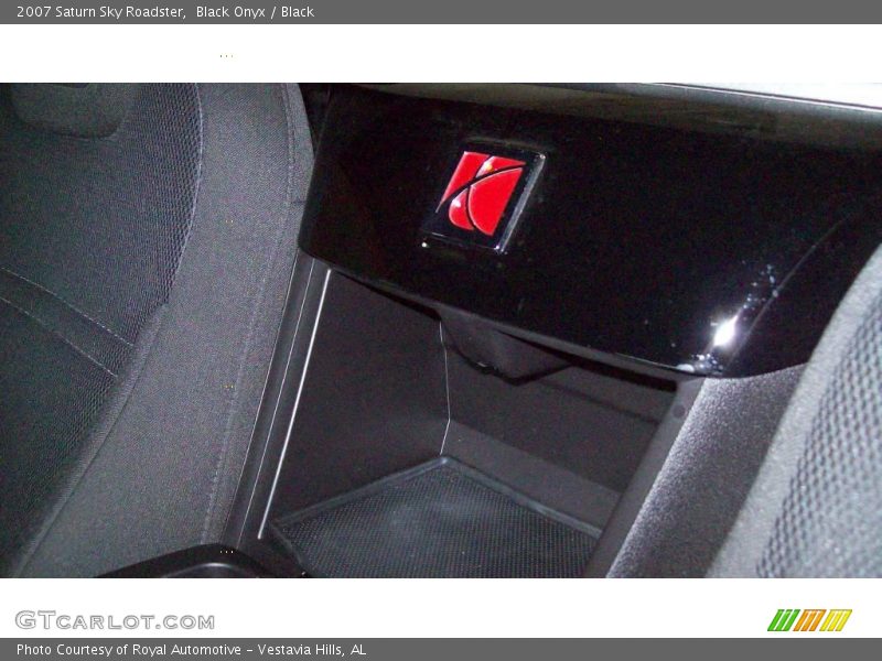 Black Onyx / Black 2007 Saturn Sky Roadster