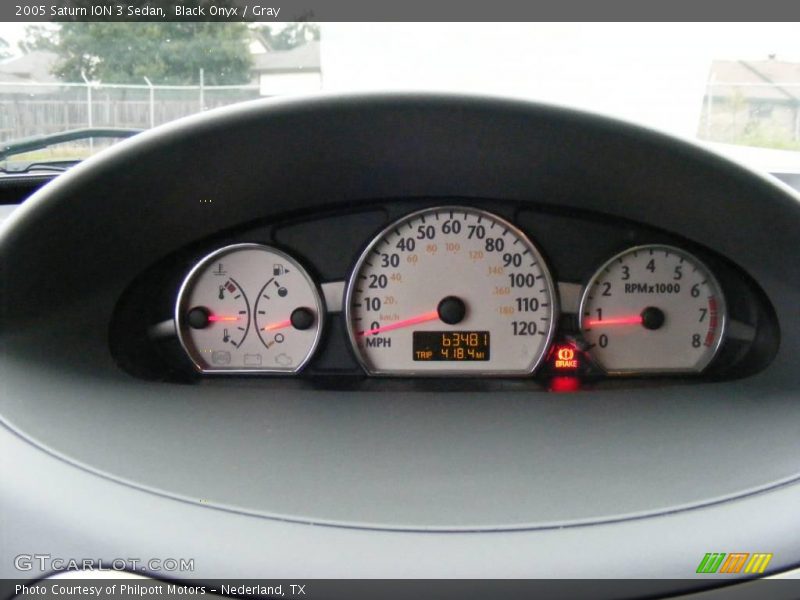 Black Onyx / Gray 2005 Saturn ION 3 Sedan