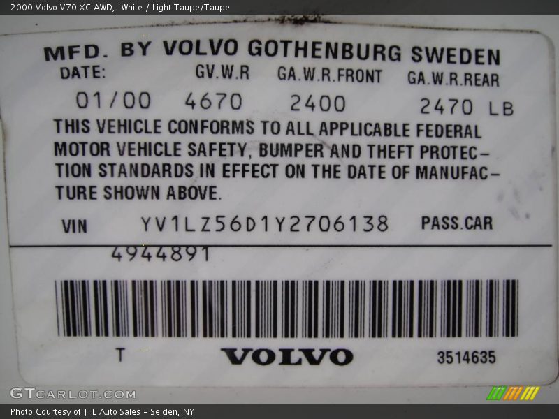 White / Light Taupe/Taupe 2000 Volvo V70 XC AWD