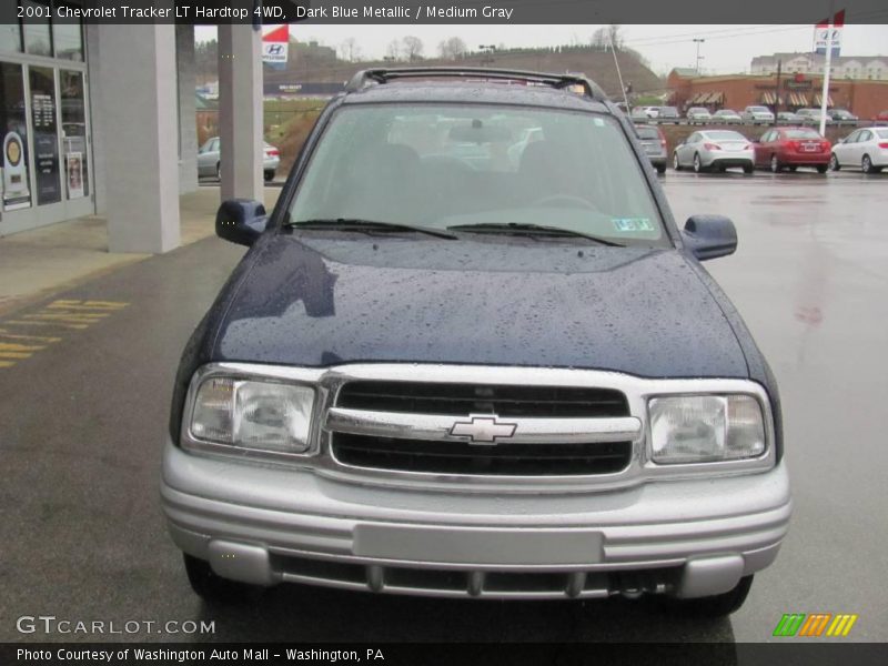 Dark Blue Metallic / Medium Gray 2001 Chevrolet Tracker LT Hardtop 4WD