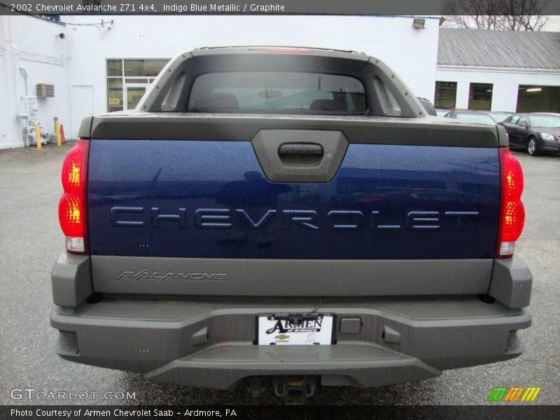 Indigo Blue Metallic / Graphite 2002 Chevrolet Avalanche Z71 4x4