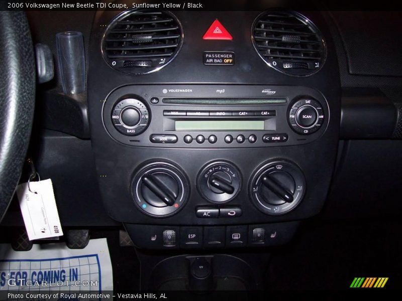 Sunflower Yellow / Black 2006 Volkswagen New Beetle TDI Coupe