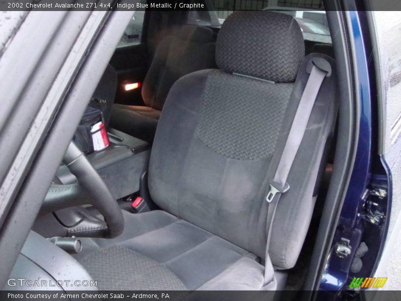 Indigo Blue Metallic / Graphite 2002 Chevrolet Avalanche Z71 4x4