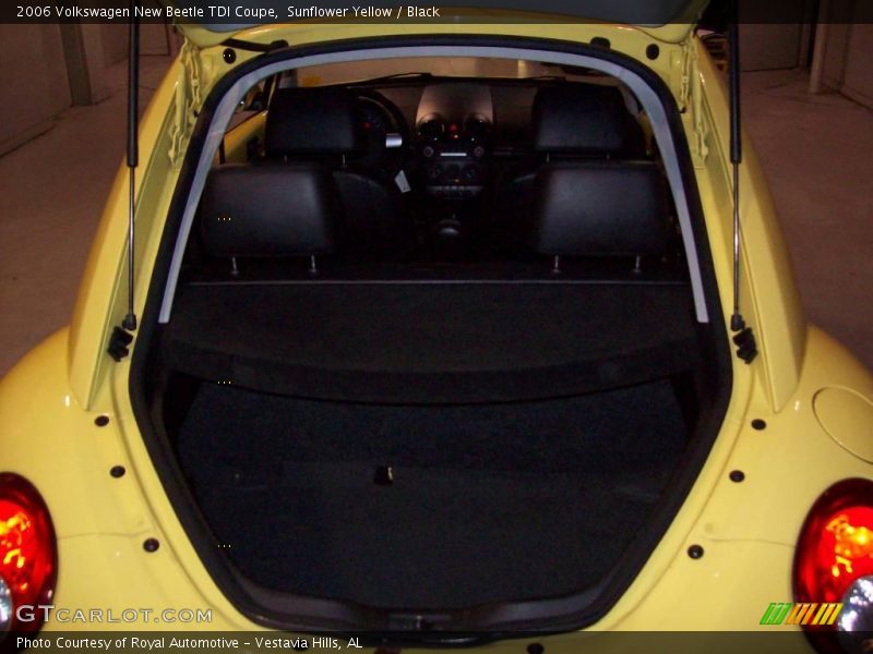 Sunflower Yellow / Black 2006 Volkswagen New Beetle TDI Coupe