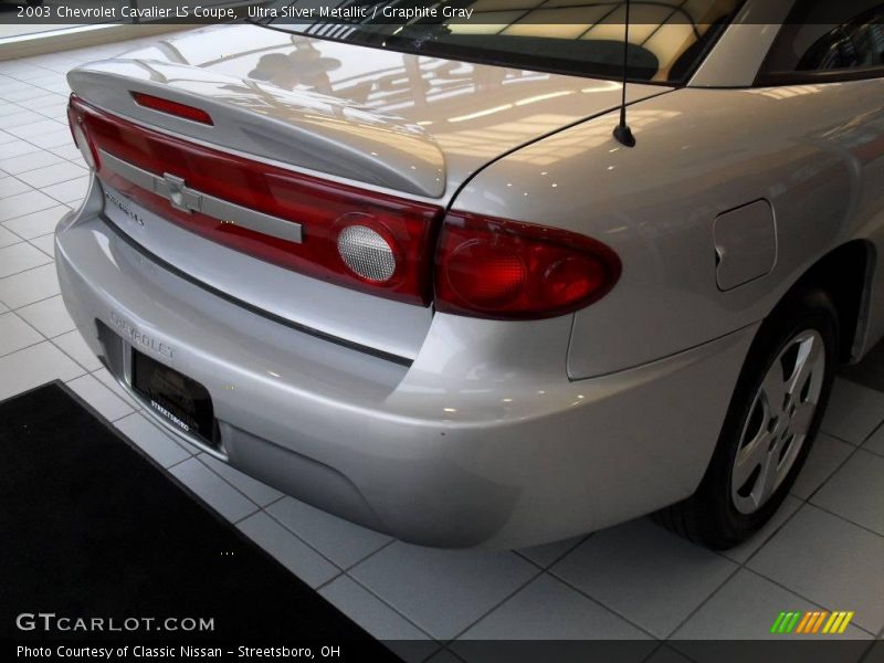 Ultra Silver Metallic / Graphite Gray 2003 Chevrolet Cavalier LS Coupe