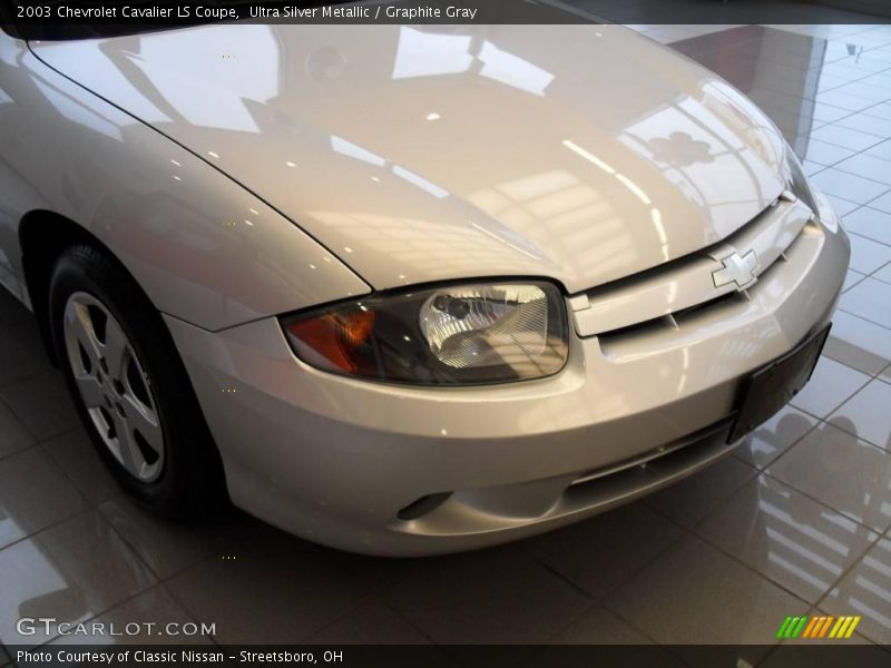 Ultra Silver Metallic / Graphite Gray 2003 Chevrolet Cavalier LS Coupe
