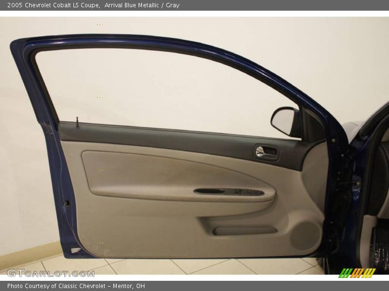 Arrival Blue Metallic / Gray 2005 Chevrolet Cobalt LS Coupe