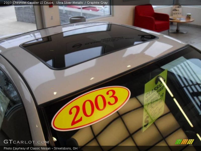 Ultra Silver Metallic / Graphite Gray 2003 Chevrolet Cavalier LS Coupe