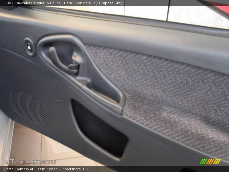 Ultra Silver Metallic / Graphite Gray 2003 Chevrolet Cavalier LS Coupe