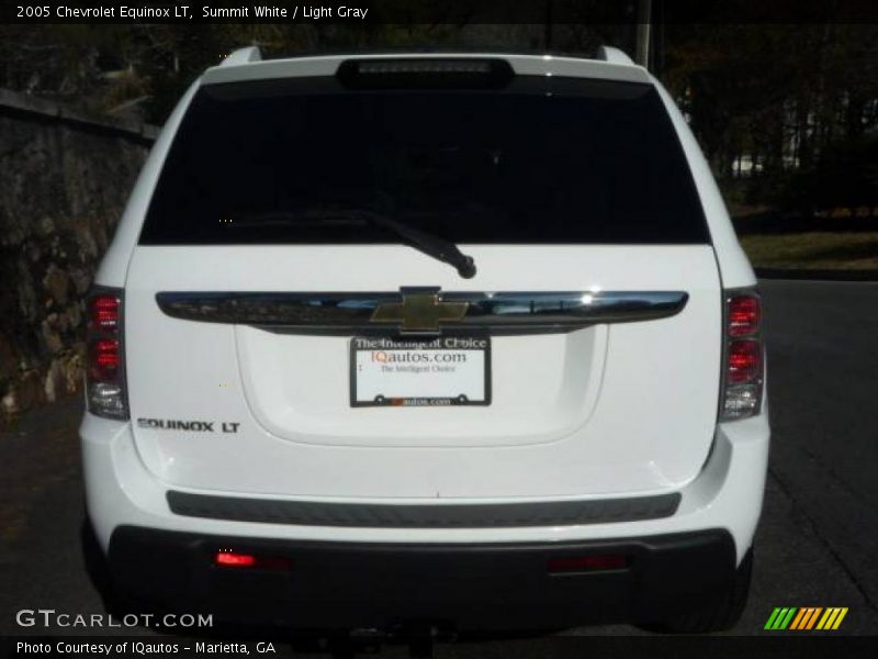 Summit White / Light Gray 2005 Chevrolet Equinox LT
