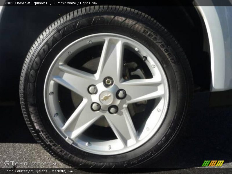 Summit White / Light Gray 2005 Chevrolet Equinox LT