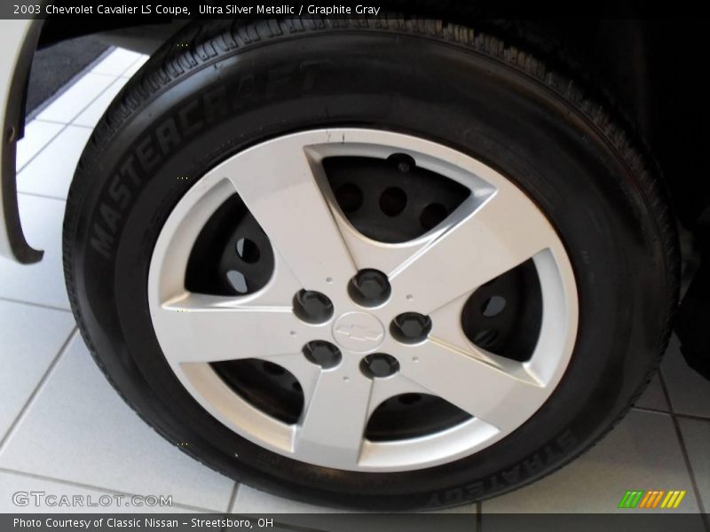 Ultra Silver Metallic / Graphite Gray 2003 Chevrolet Cavalier LS Coupe