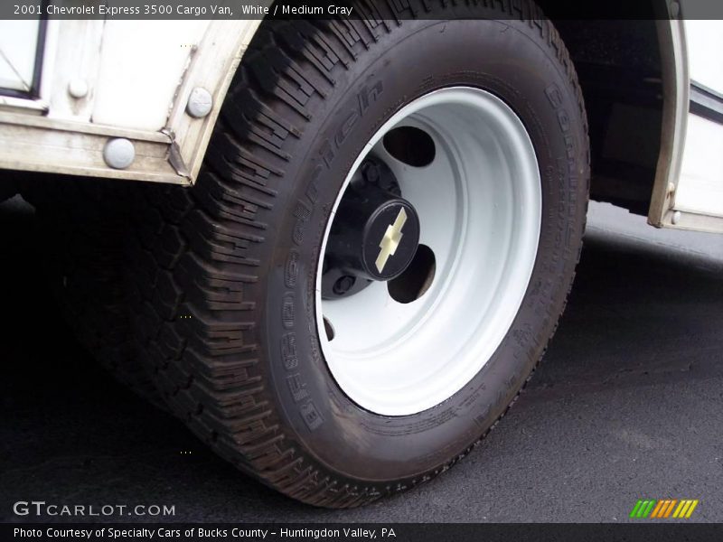 White / Medium Gray 2001 Chevrolet Express 3500 Cargo Van