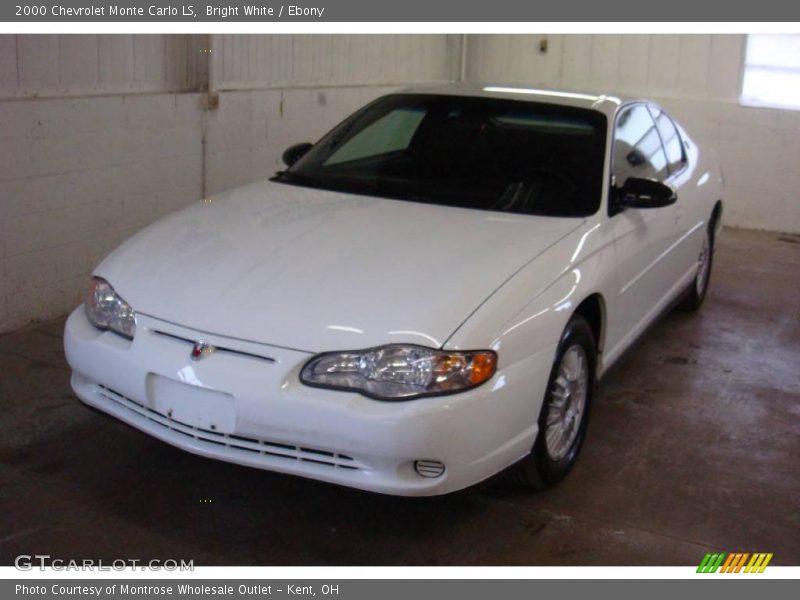 Bright White / Ebony 2000 Chevrolet Monte Carlo LS