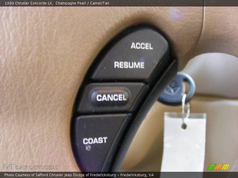 Champagne Pearl / Camel/Tan 1999 Chrysler Concorde LX