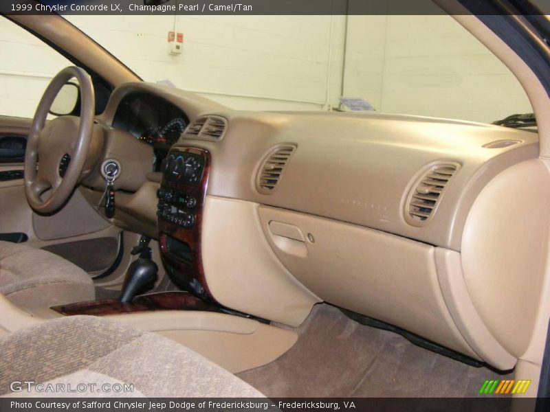 Champagne Pearl / Camel/Tan 1999 Chrysler Concorde LX