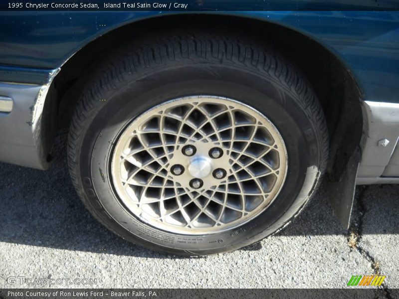 Island Teal Satin Glow / Gray 1995 Chrysler Concorde Sedan