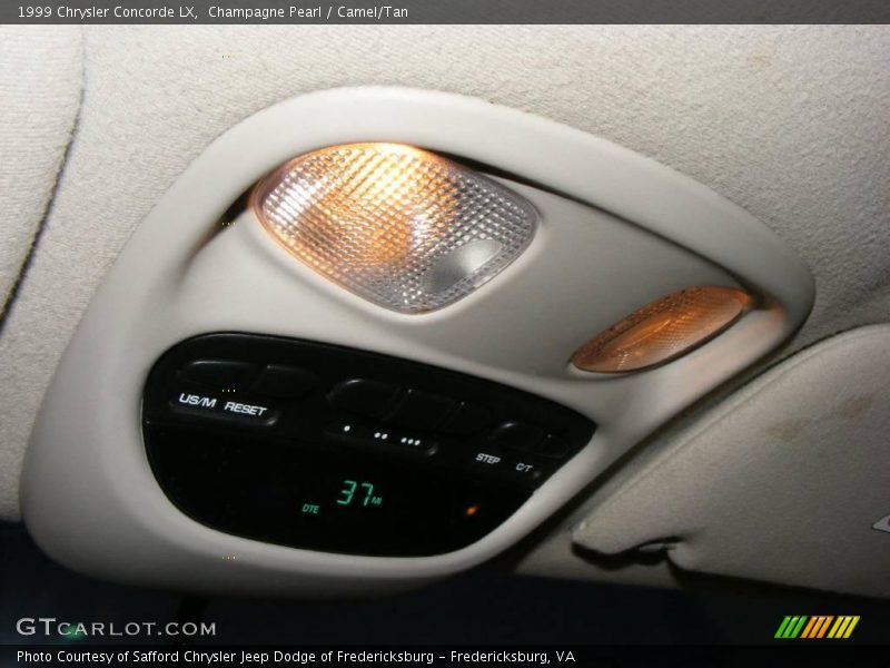 Champagne Pearl / Camel/Tan 1999 Chrysler Concorde LX