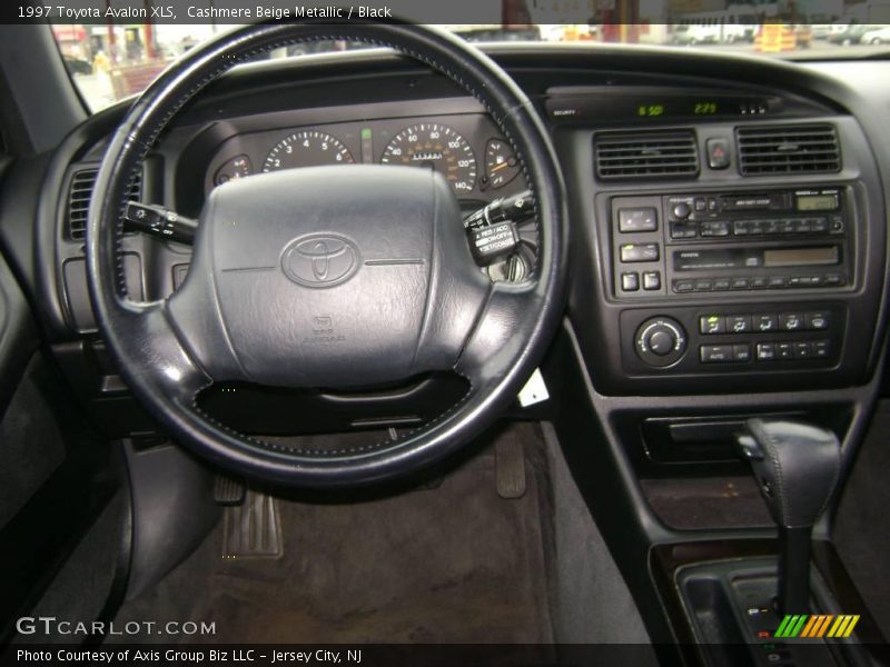 Cashmere Beige Metallic / Black 1997 Toyota Avalon XLS