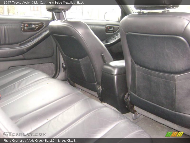 Cashmere Beige Metallic / Black 1997 Toyota Avalon XLS