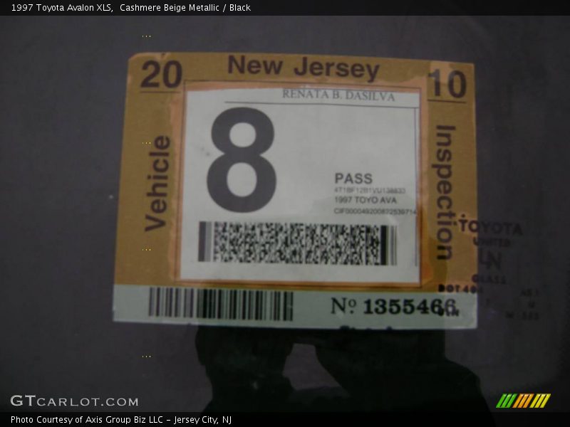 Cashmere Beige Metallic / Black 1997 Toyota Avalon XLS