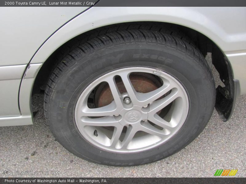 Lunar Mist Metallic / Gray 2000 Toyota Camry LE