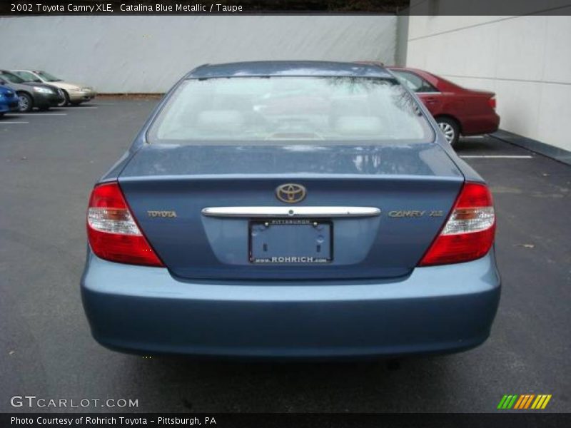 Catalina Blue Metallic / Taupe 2002 Toyota Camry XLE